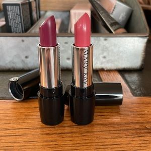 Mary Kay gel-semi-shine and semi-matte lipstick set of two